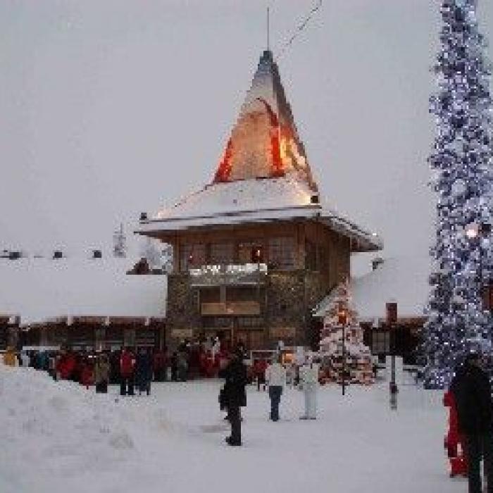 Visiter le village du Père Noël