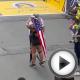 vignette buzz Un Vétéran Unijambiste Aide Un Valide Épuisé À Terminer Le Marathon De Boston